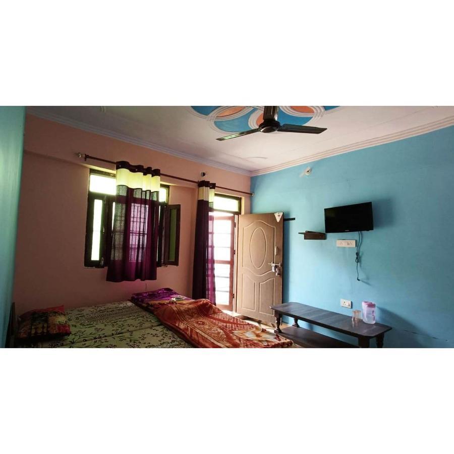 Astha Guest House Gopeshwar Buitenkant foto