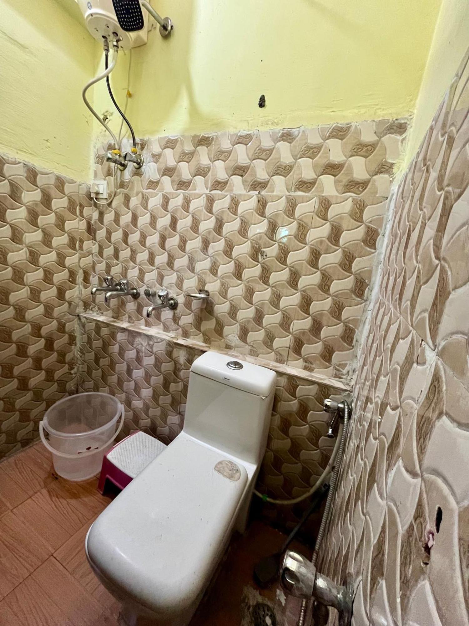 Astha Guest House Gopeshwar Buitenkant foto